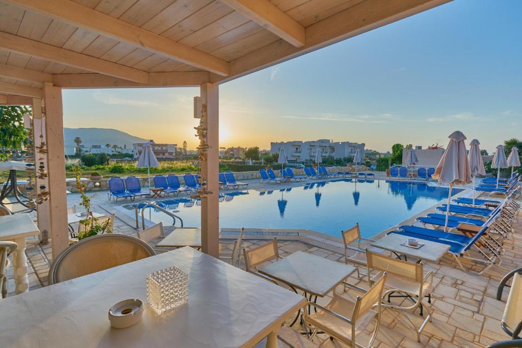 Golden Bay Hotel Apartments fotografia 1