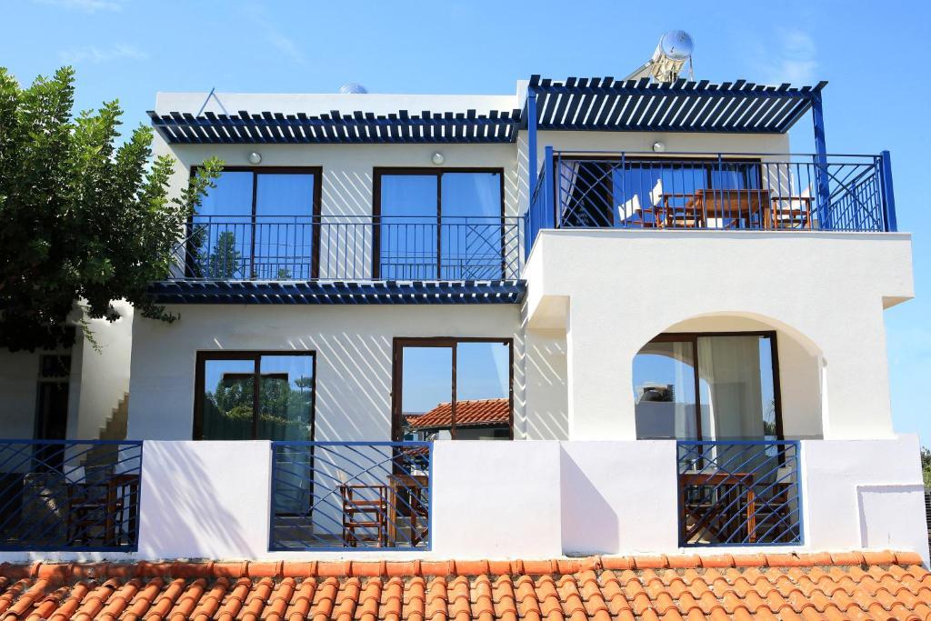 Mika Villas fotografia 1