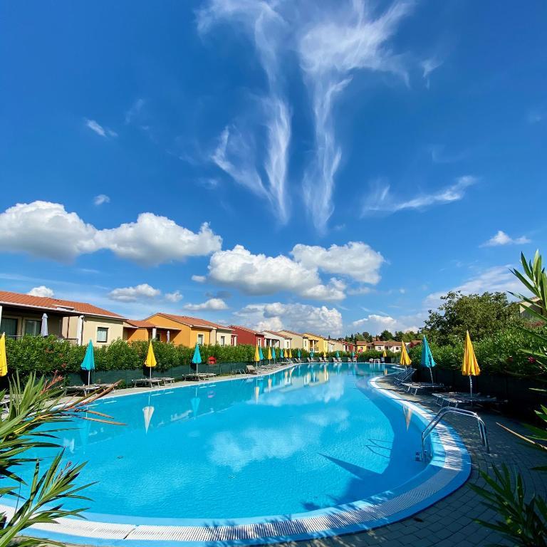 Belvedere Village fotografia 1