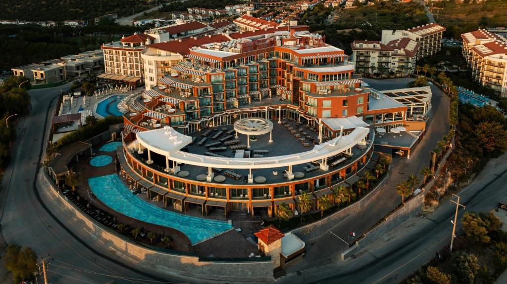Hotel Qlusive Kusadasi (ex. Suhan 360 Hotel and Spa) fotografia 1